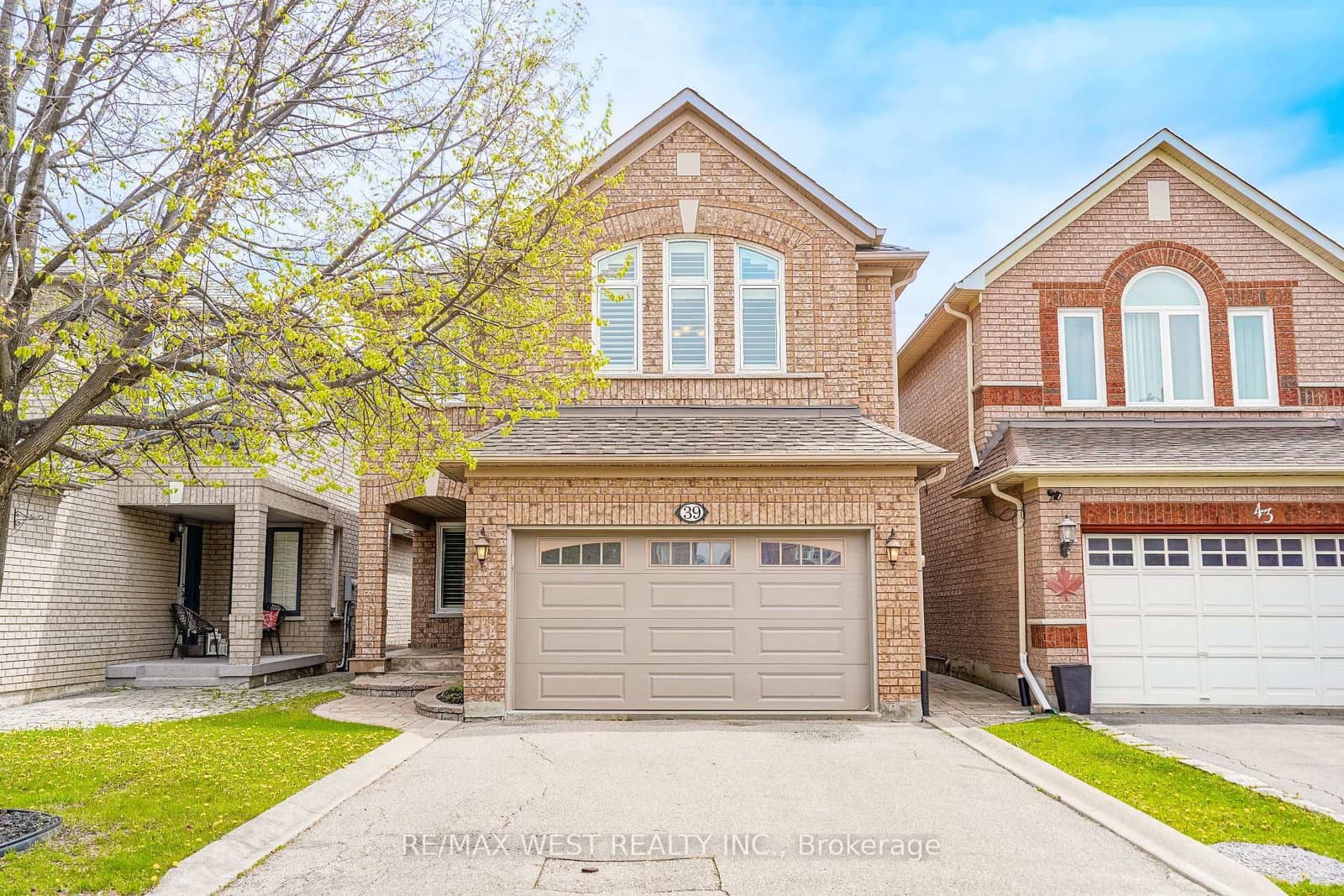 39 Sylwood Crescent, Vaughan, ON
