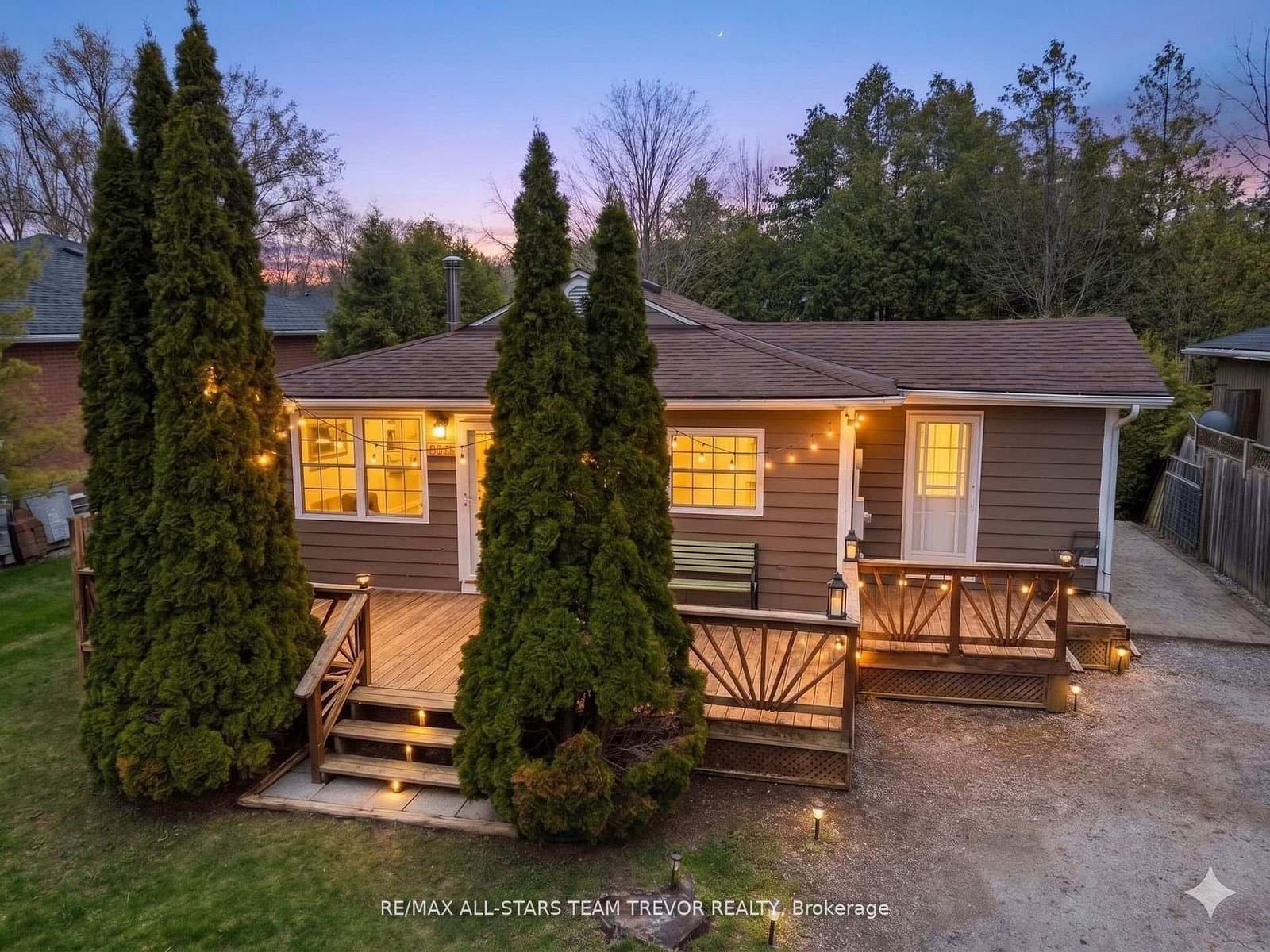 1007 Barton Avenue, Georgina, ON