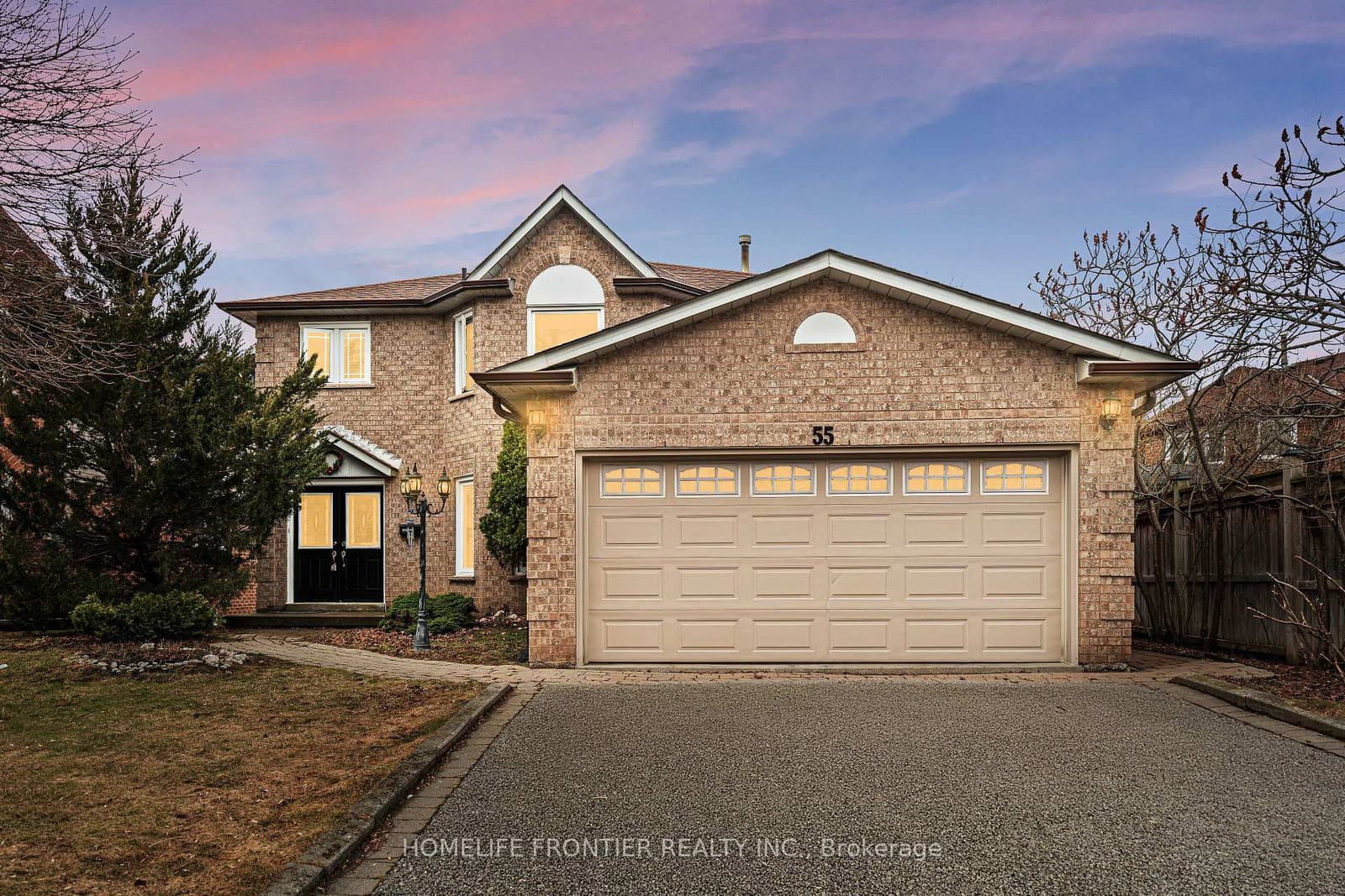 55 Attridge Drive, Aurora, ON — photo 2