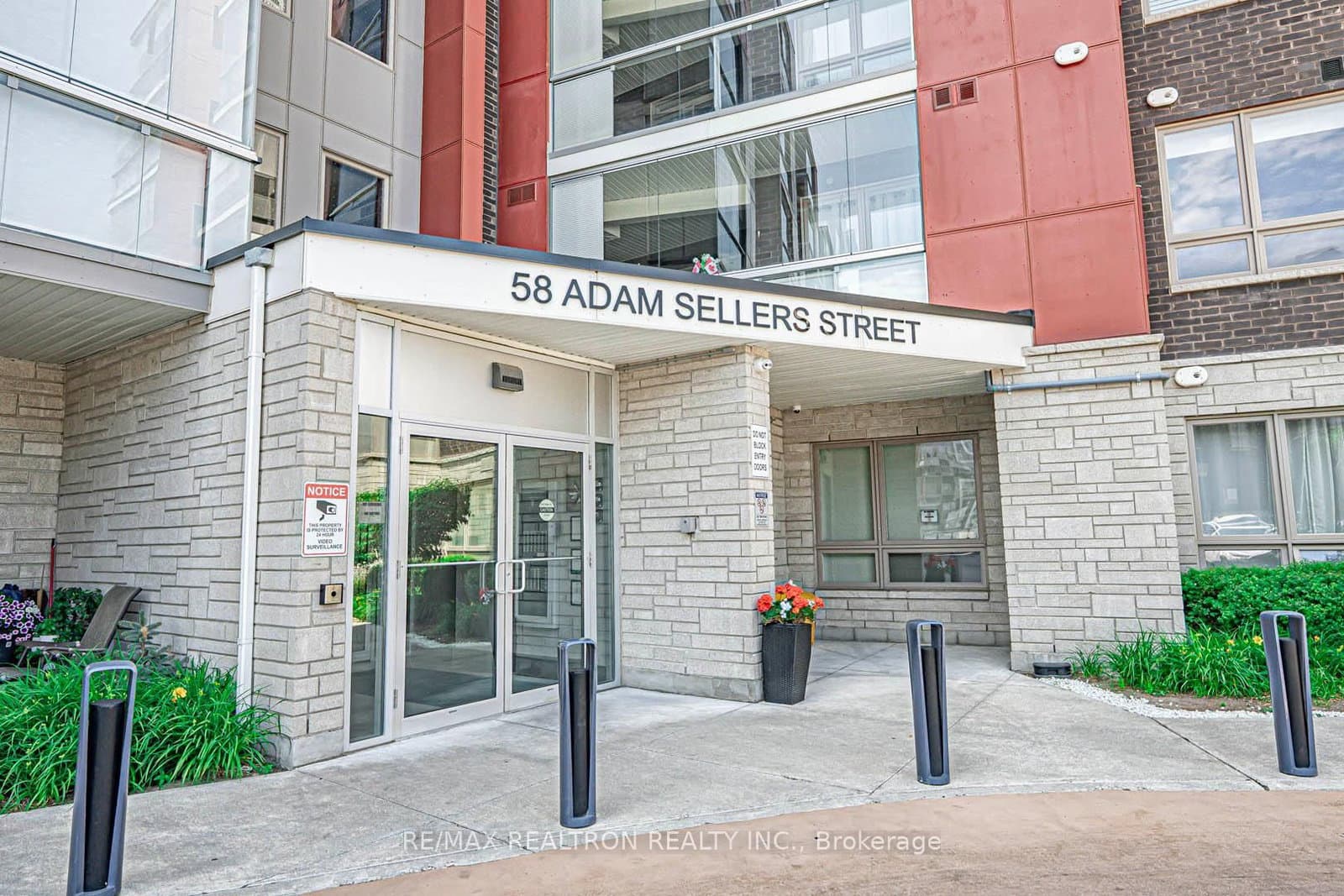 407 - 58 Adam Sellers Street, Markham, ON — photo 3