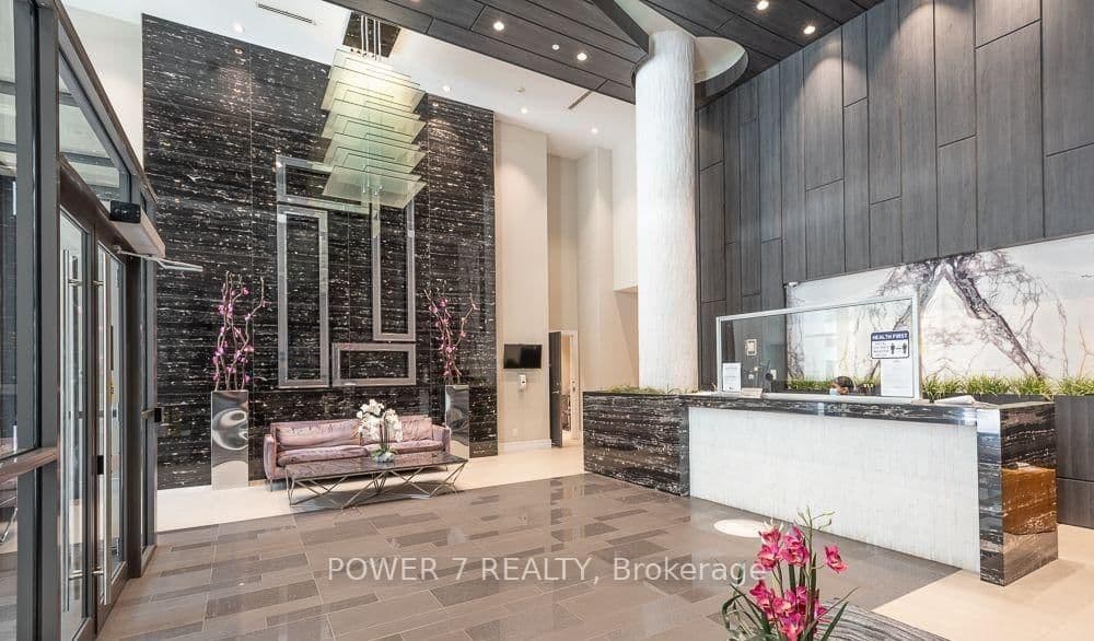 NW 314 - 9201 Yonge Street, Richmond Hill, ON — photo 3