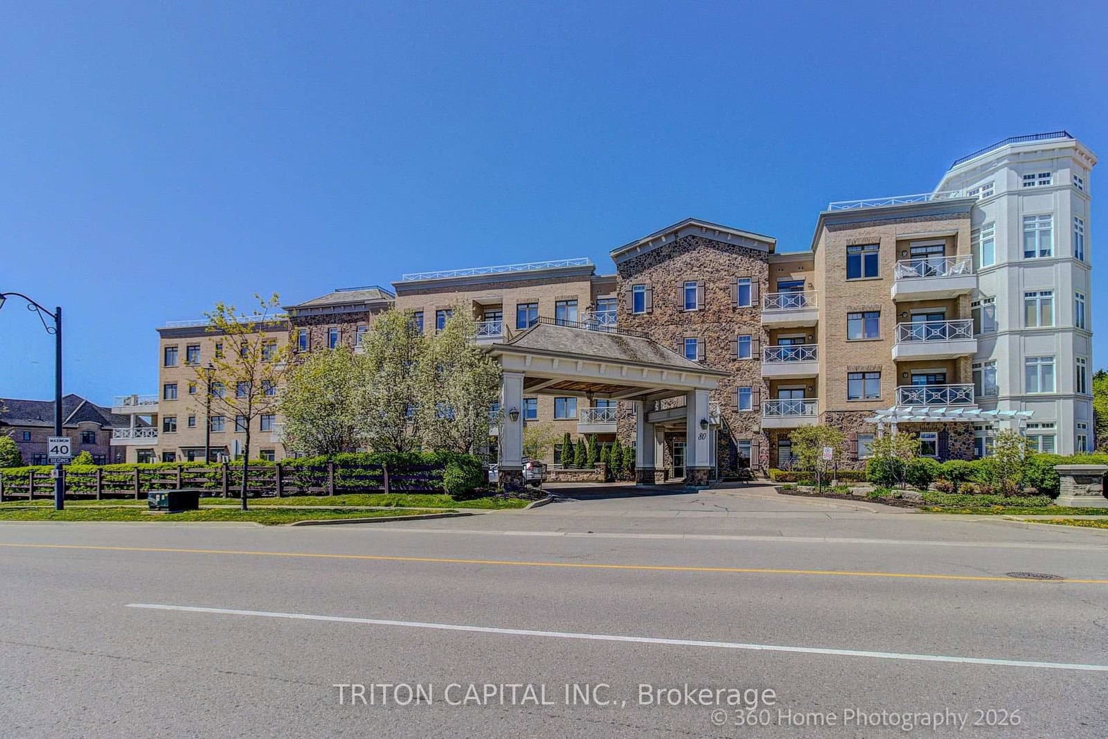336 - 80 Burns Boulevard, King, ON