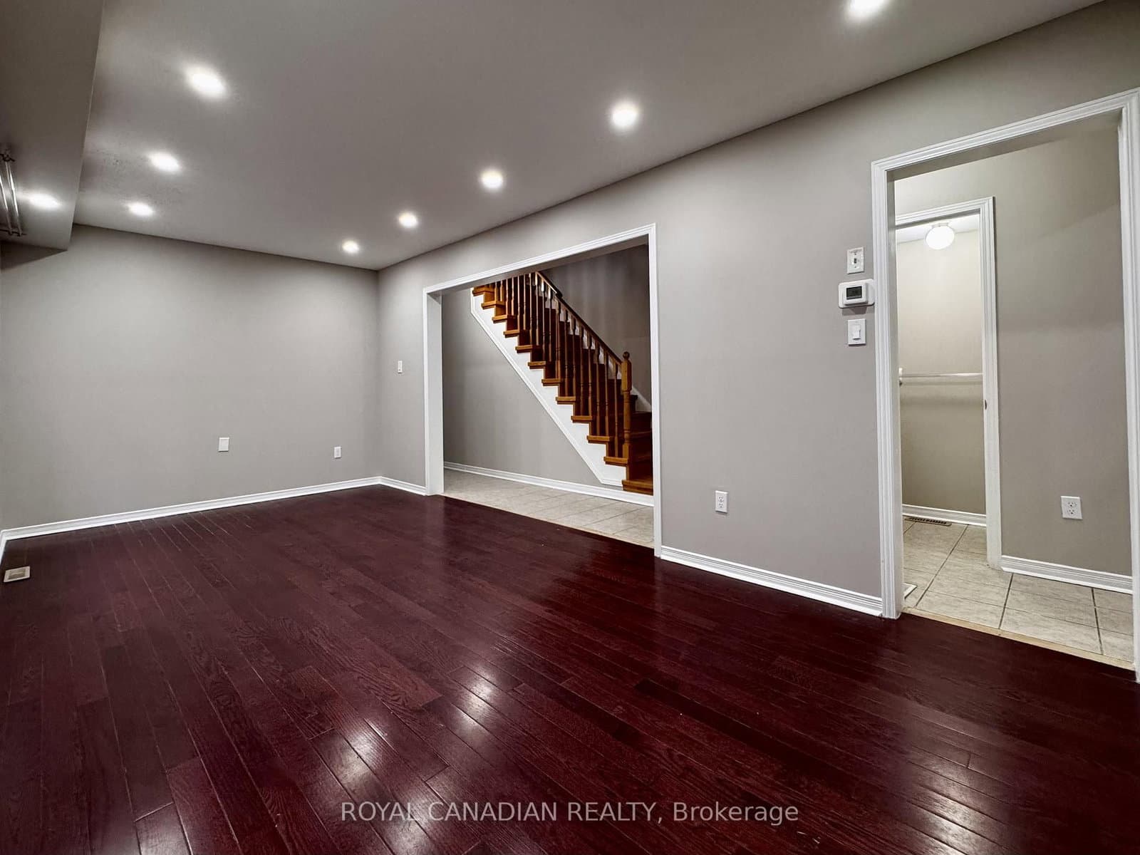 10 Guinevere Road, Markham, ON — photo 2