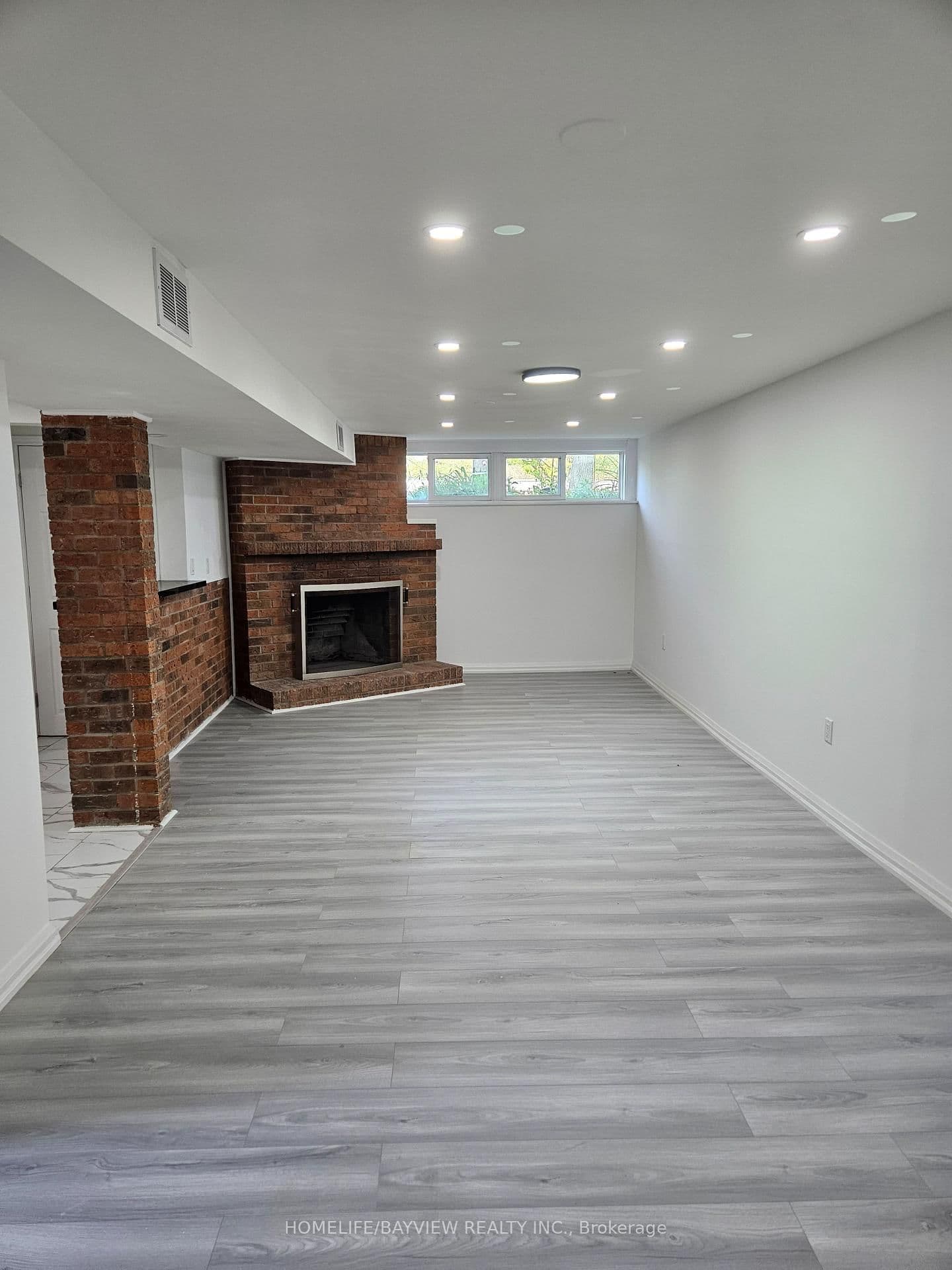 Lower - 90 Longford Drive, Newmarket, ON