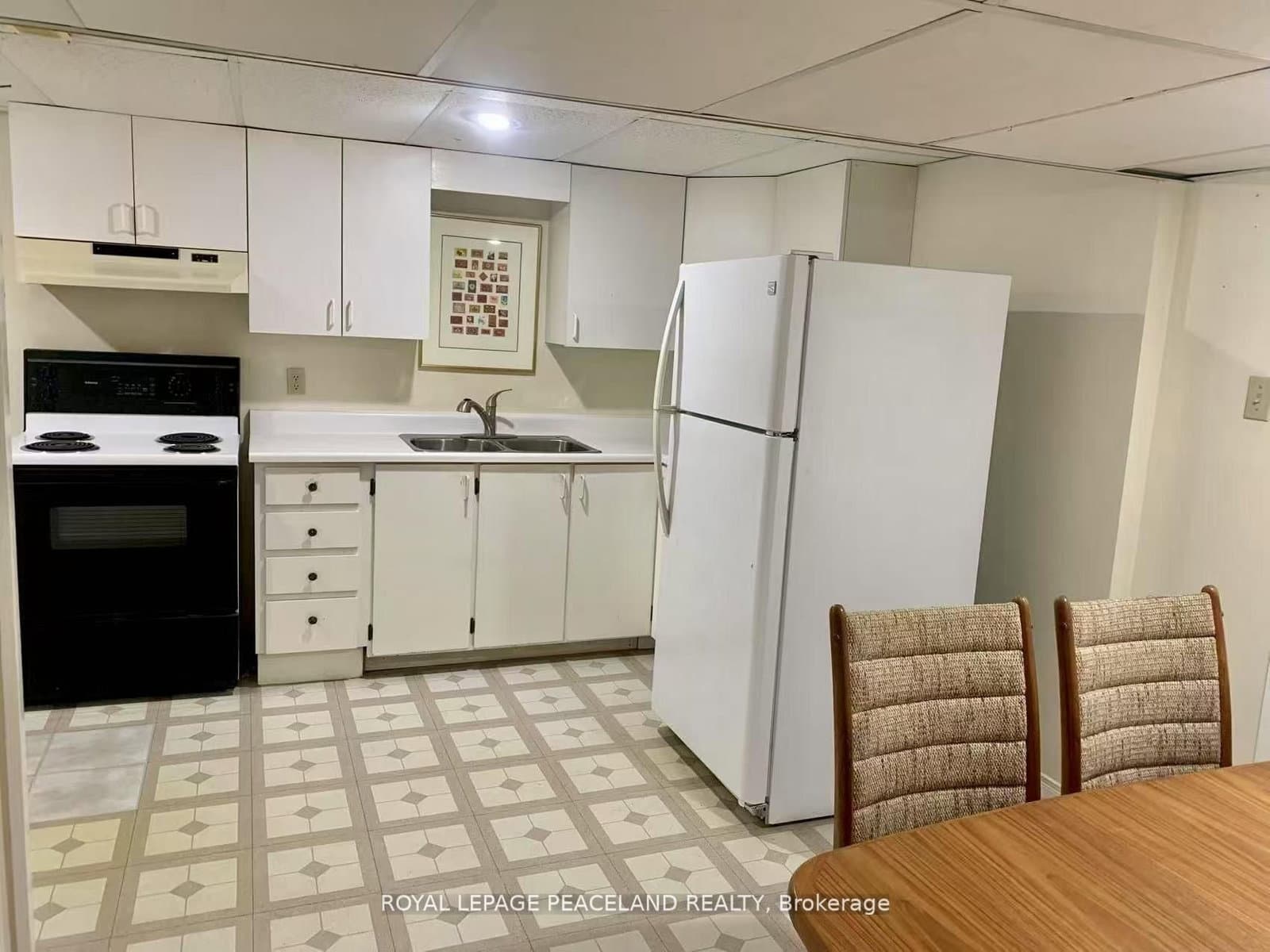Unit 2 - 16414 Mccowan Road, Whitchurch-Stouffville, ON — photo 2