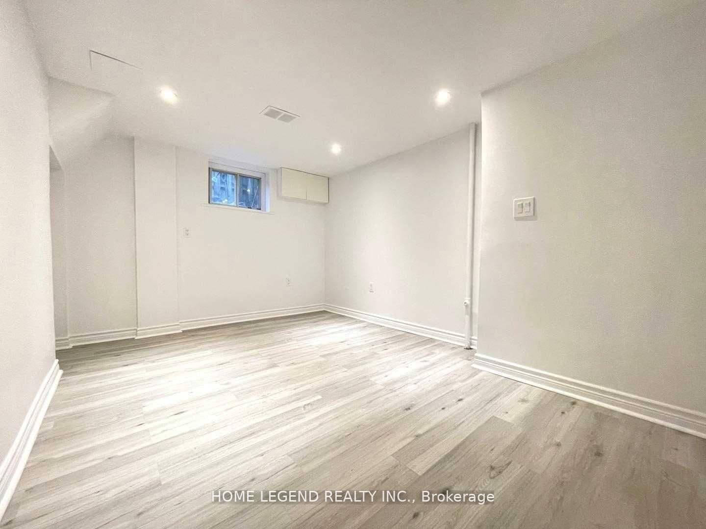 Bsmt - 427 Taylor Mills Unit A Drive, Richmond Hill, ON — photo 2