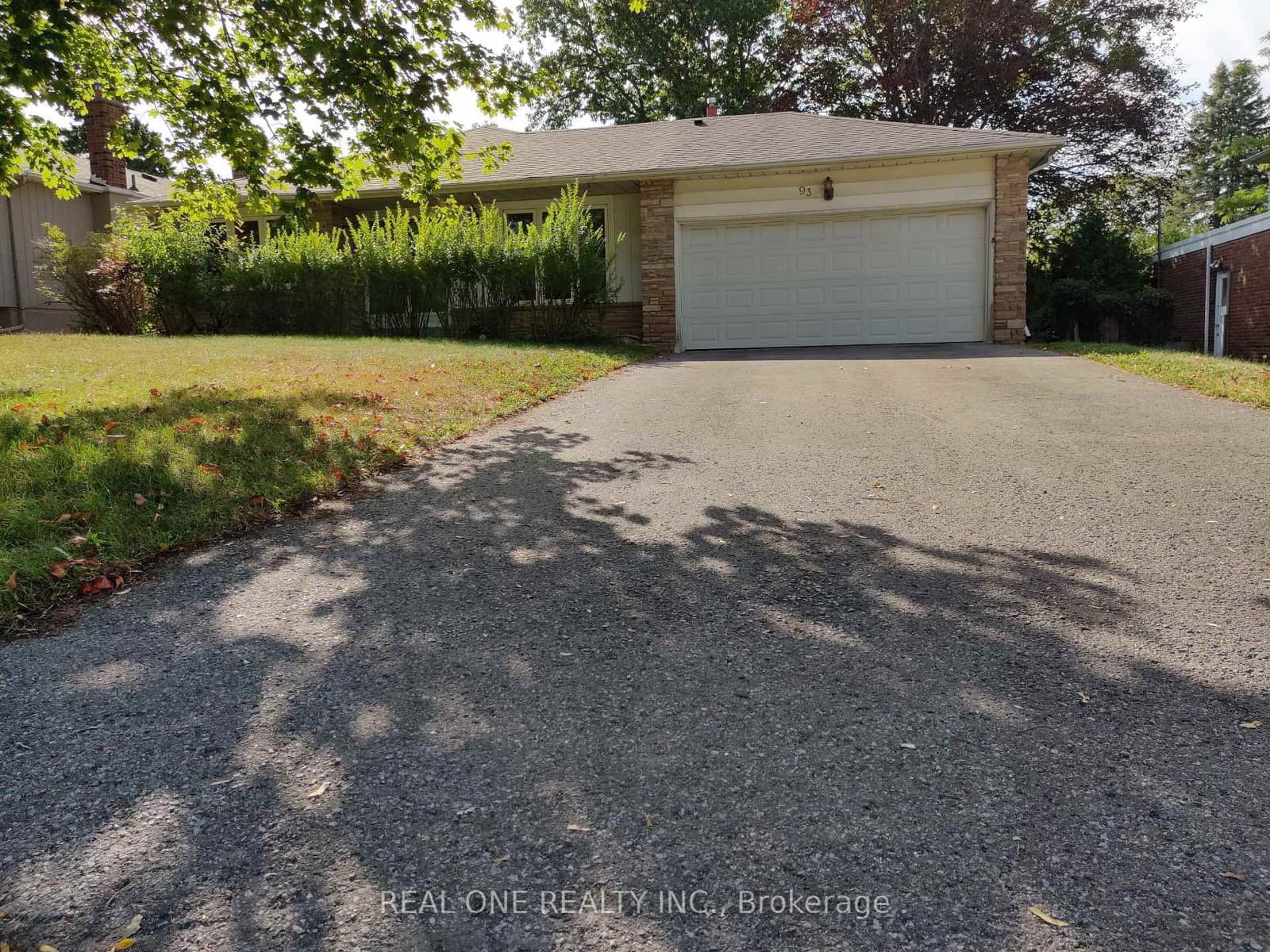 Upper - 93 Southdale Drive, Markham, ON