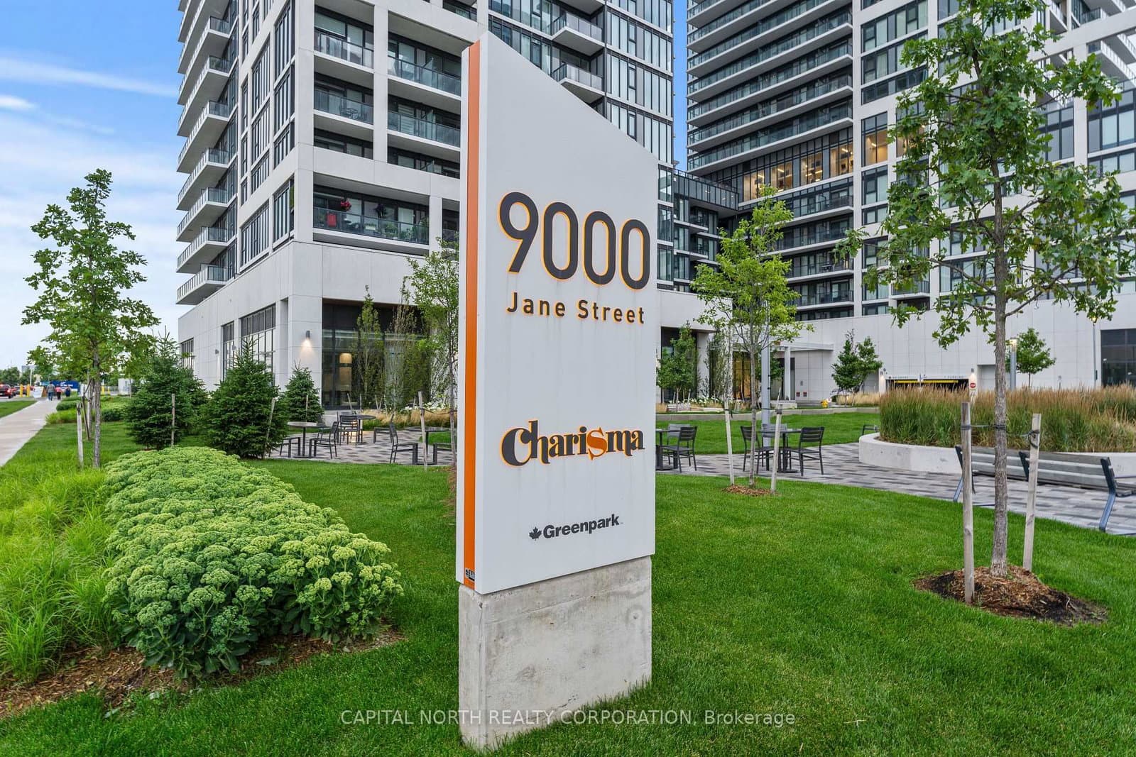 2002 - 9000 Jane Street, Vaughan, ON — photo 2