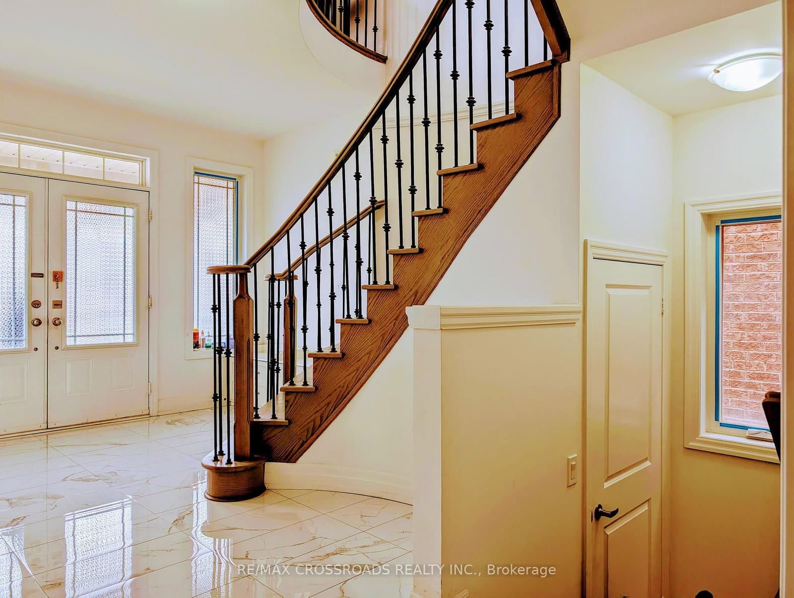 159 Frank Kelly Drive, East Gwillimbury, ON — photo 2