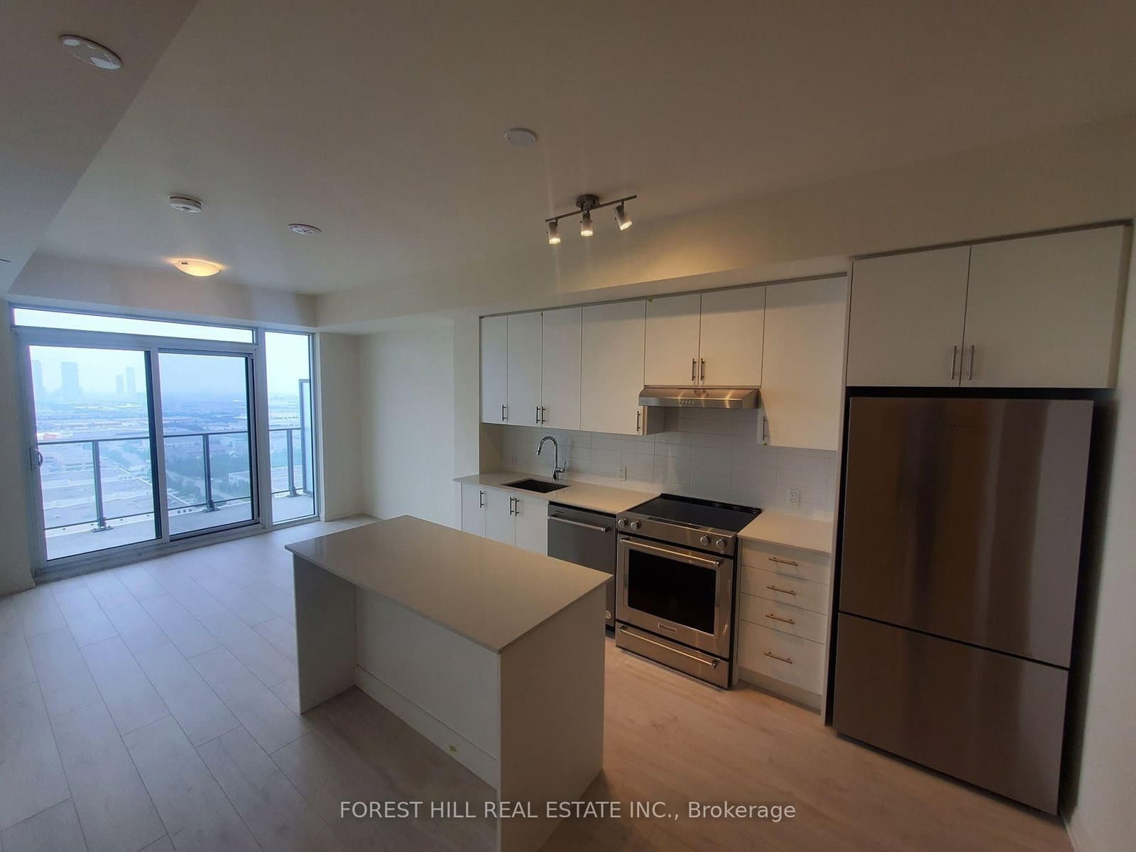 2522 - 8960 Jane Street, Vaughan, ON