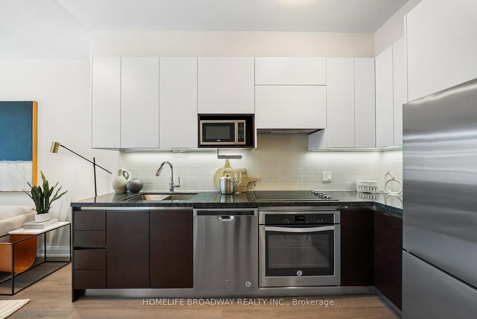 302 - 15 Water Walk Drive, Markham, ON — photo 3