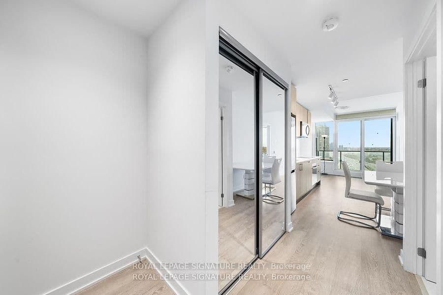 2115 - 1928 Lake Shore Boulevard, Toronto, ON — photo 2