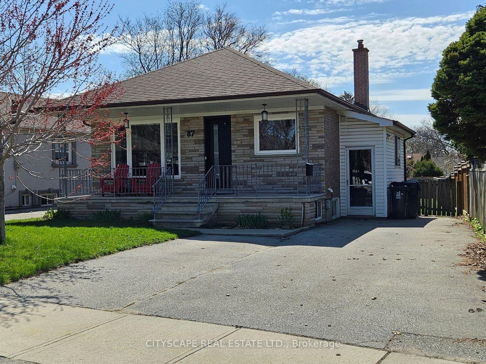 87 Savona Drive, Toronto, ON — photo 2