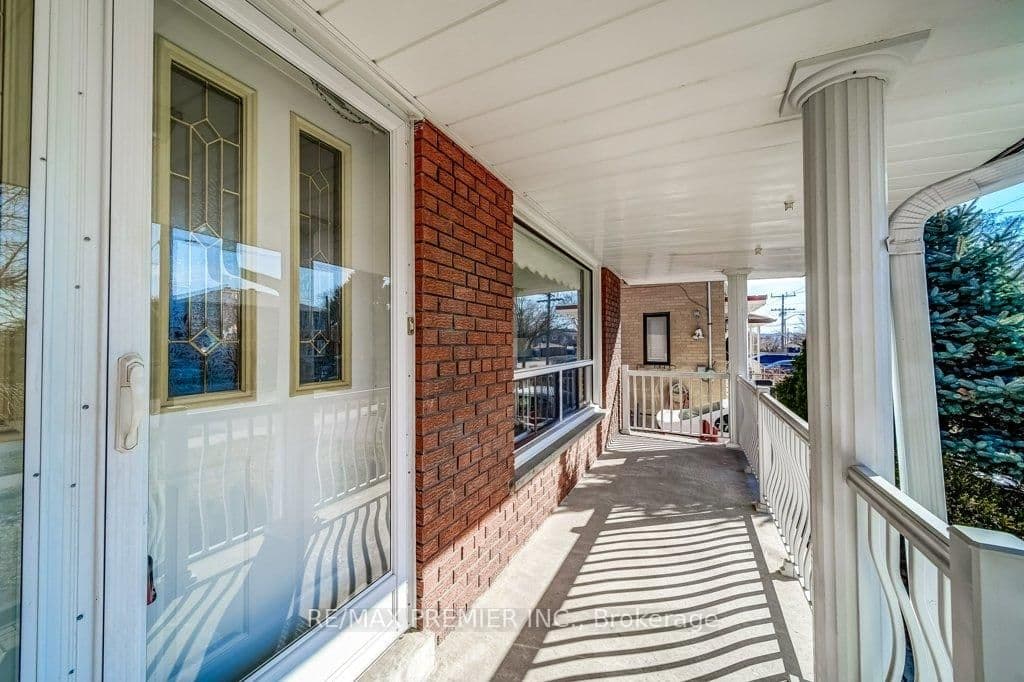334 Rimilton Avenue, Toronto, ON — photo 3