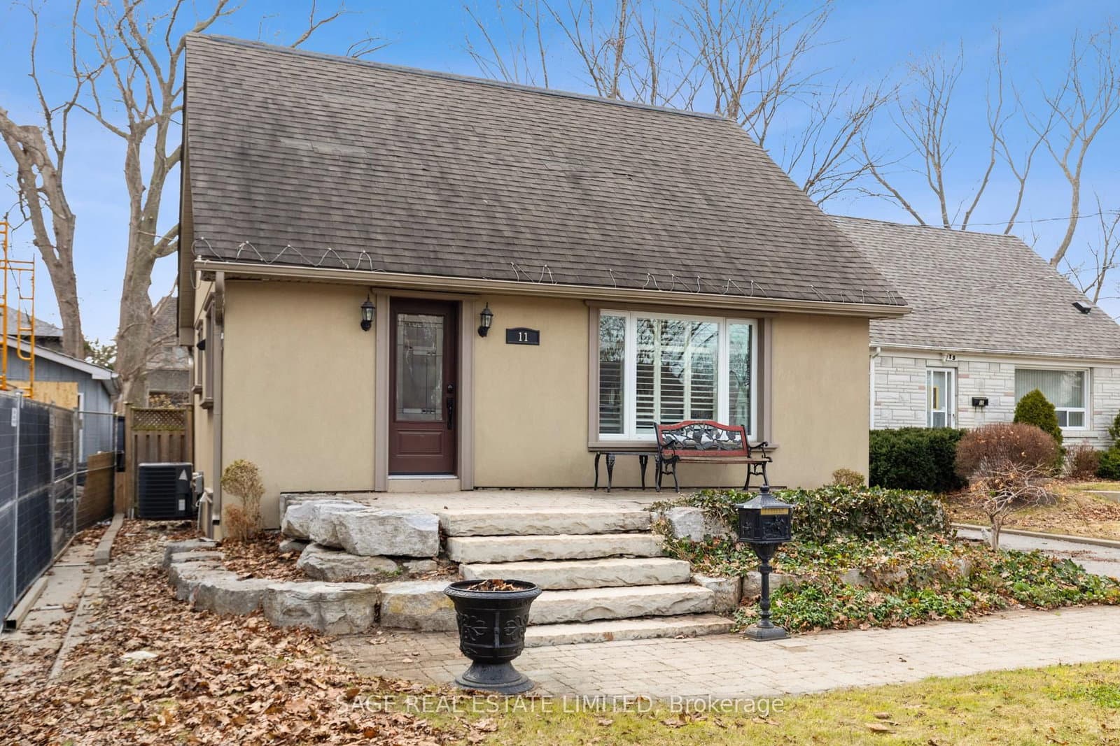 11 Chelsea Drive, Toronto, ON