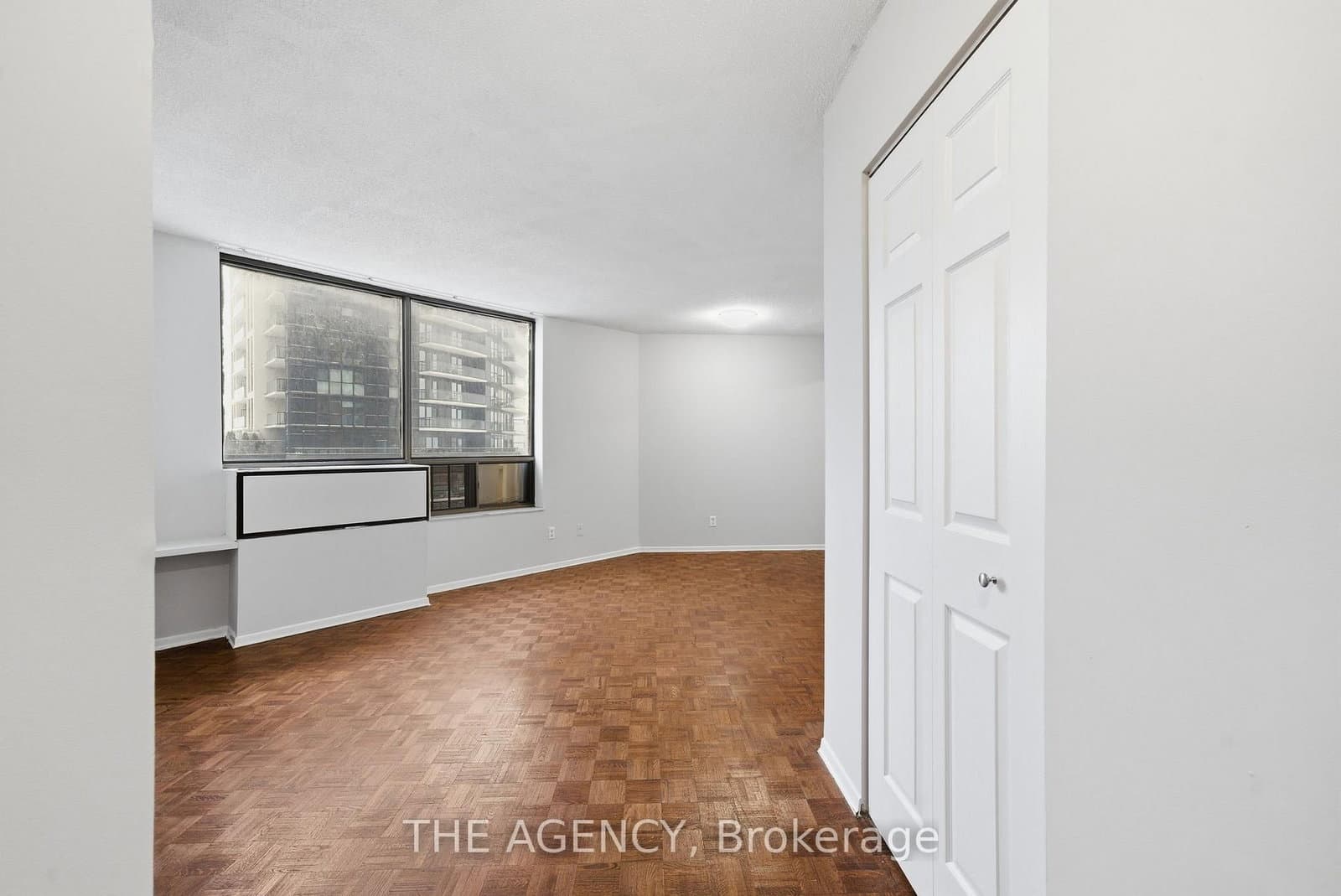 2511A - 2350 Dundas Street, Toronto, ON