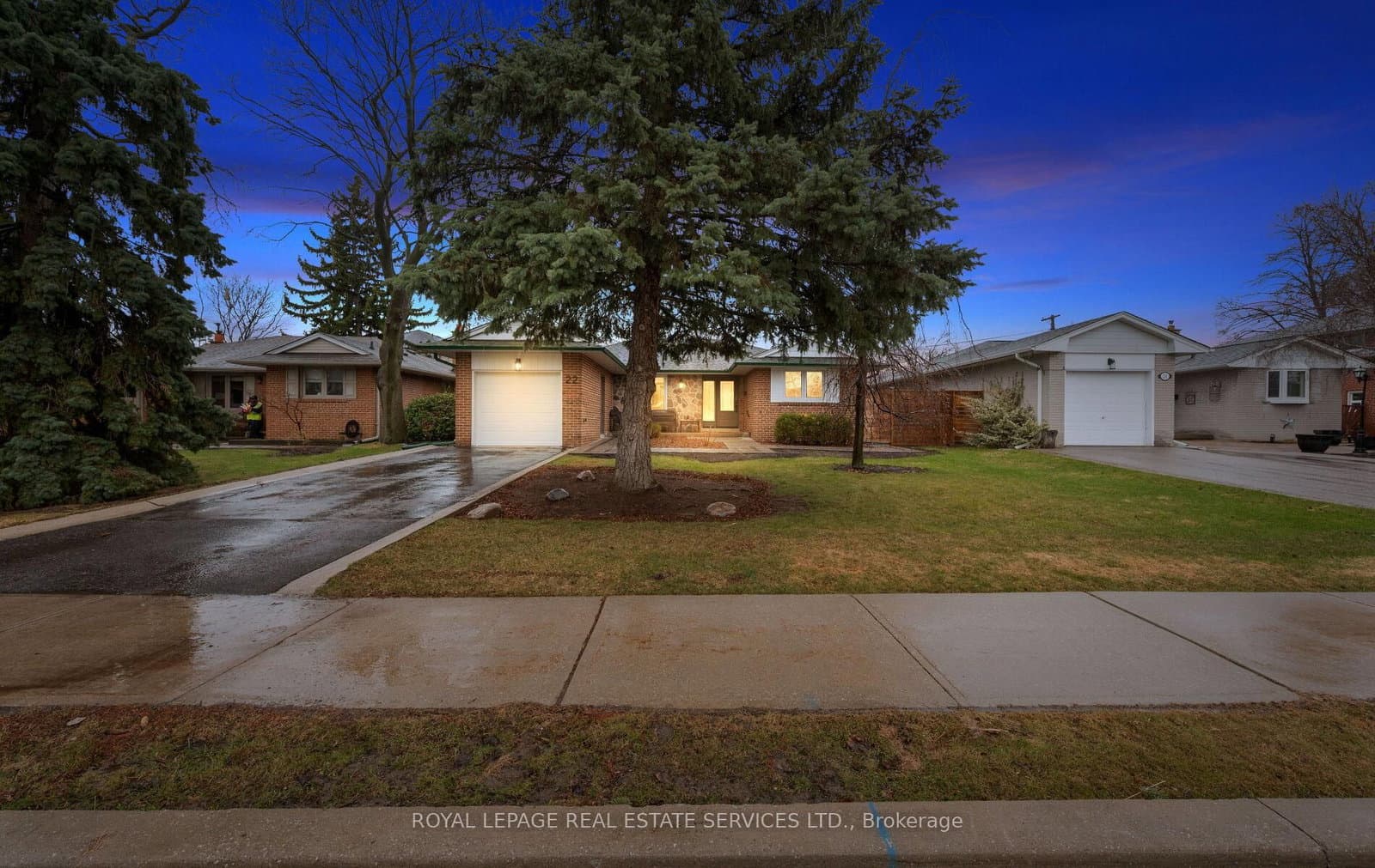 22 Arbroath Crescent, Toronto, ON