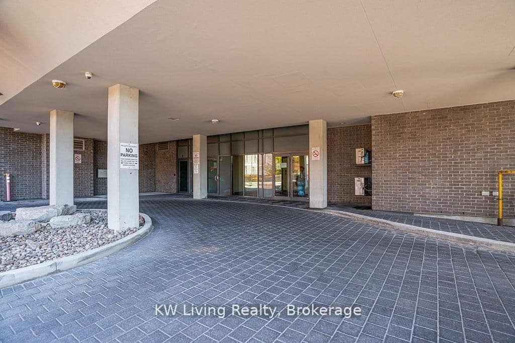 507 - 16 McAdam Avenue, Toronto, ON — photo 3