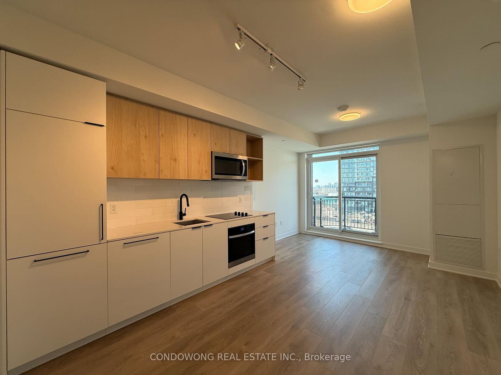 513 - 1185 Dupont Street, Toronto, ON