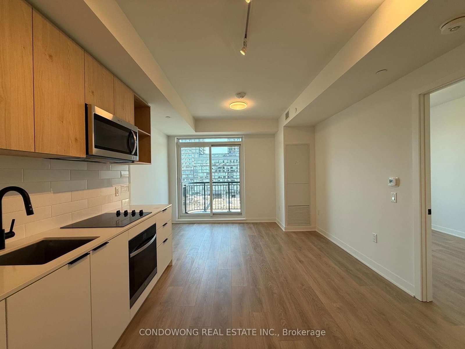 513 - 1185 Dupont Street, Toronto, ON — photo 2