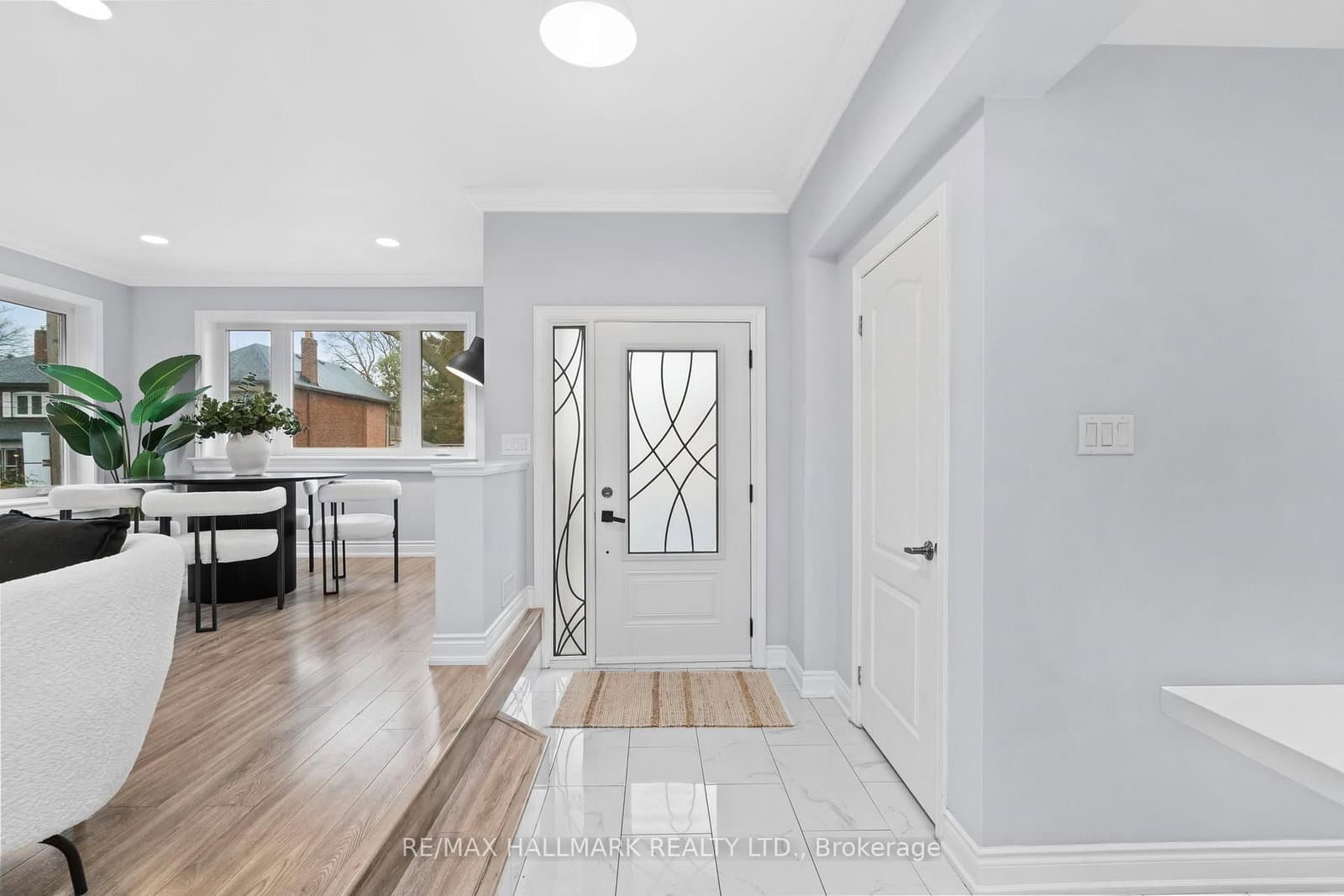 431 Beresford Avenue, Toronto, ON — photo 2