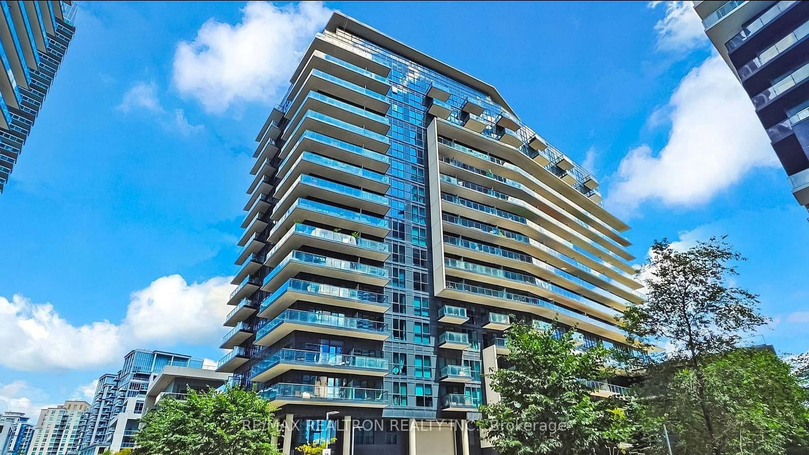 1106 - 39 Annie Craig Drive, Toronto, ON
