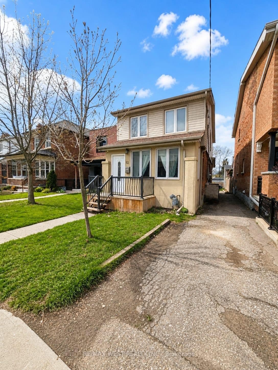 112 Silverthorn Avenue, Toronto, ON