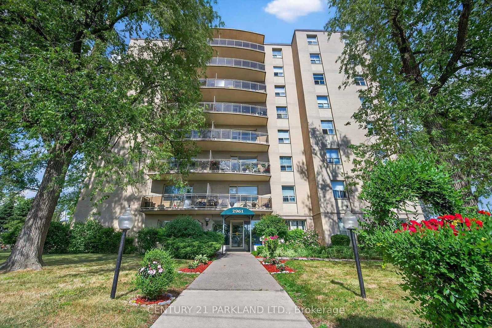 202 - 2961 Dufferin Street, Toronto, ON — photo 3