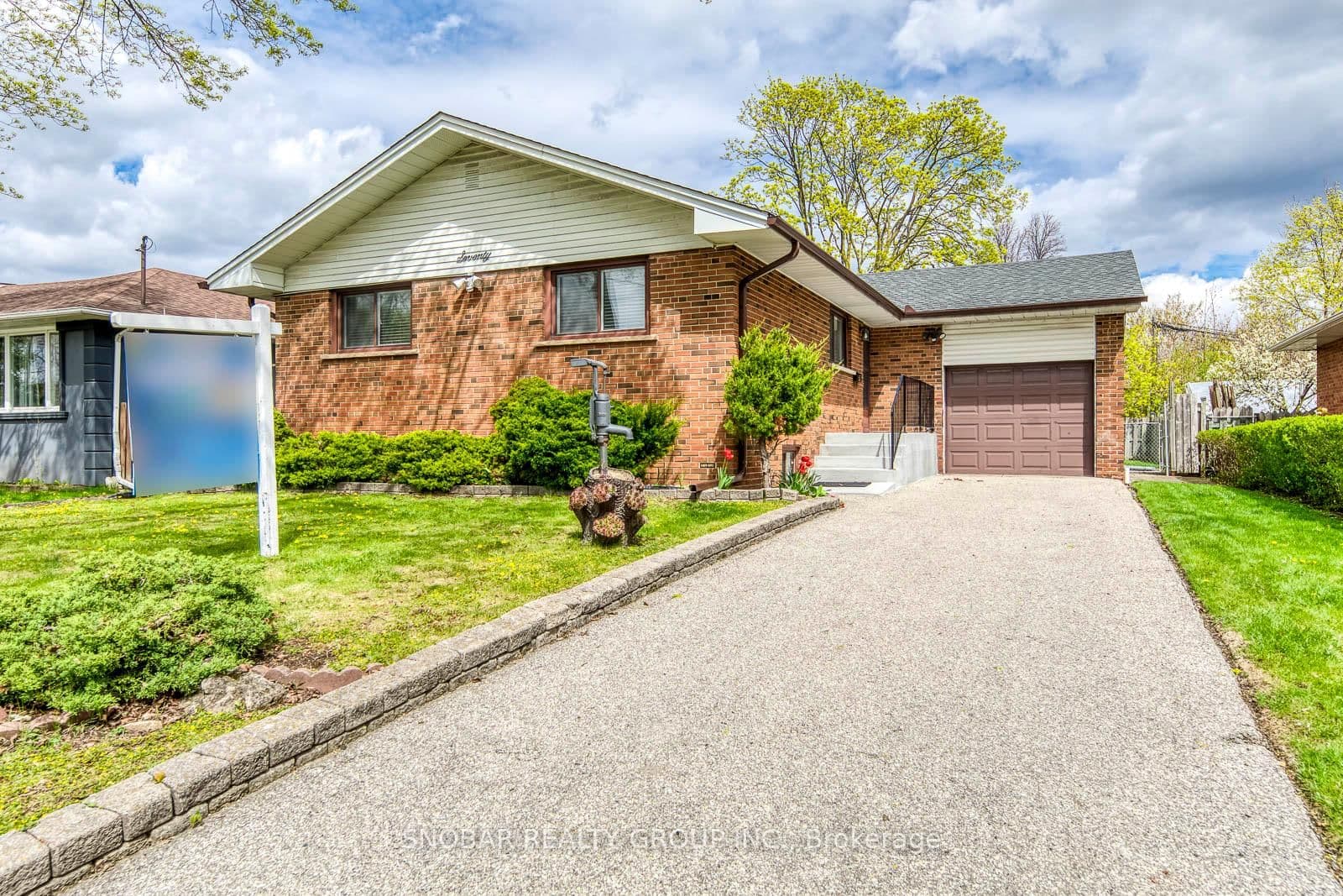70 Lavington Drive, Toronto, ON — photo 2