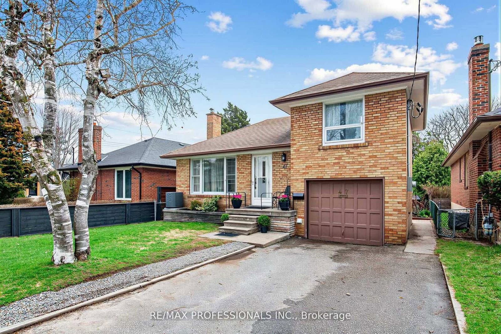 47 Claymore Drive, Toronto, ON — photo 2