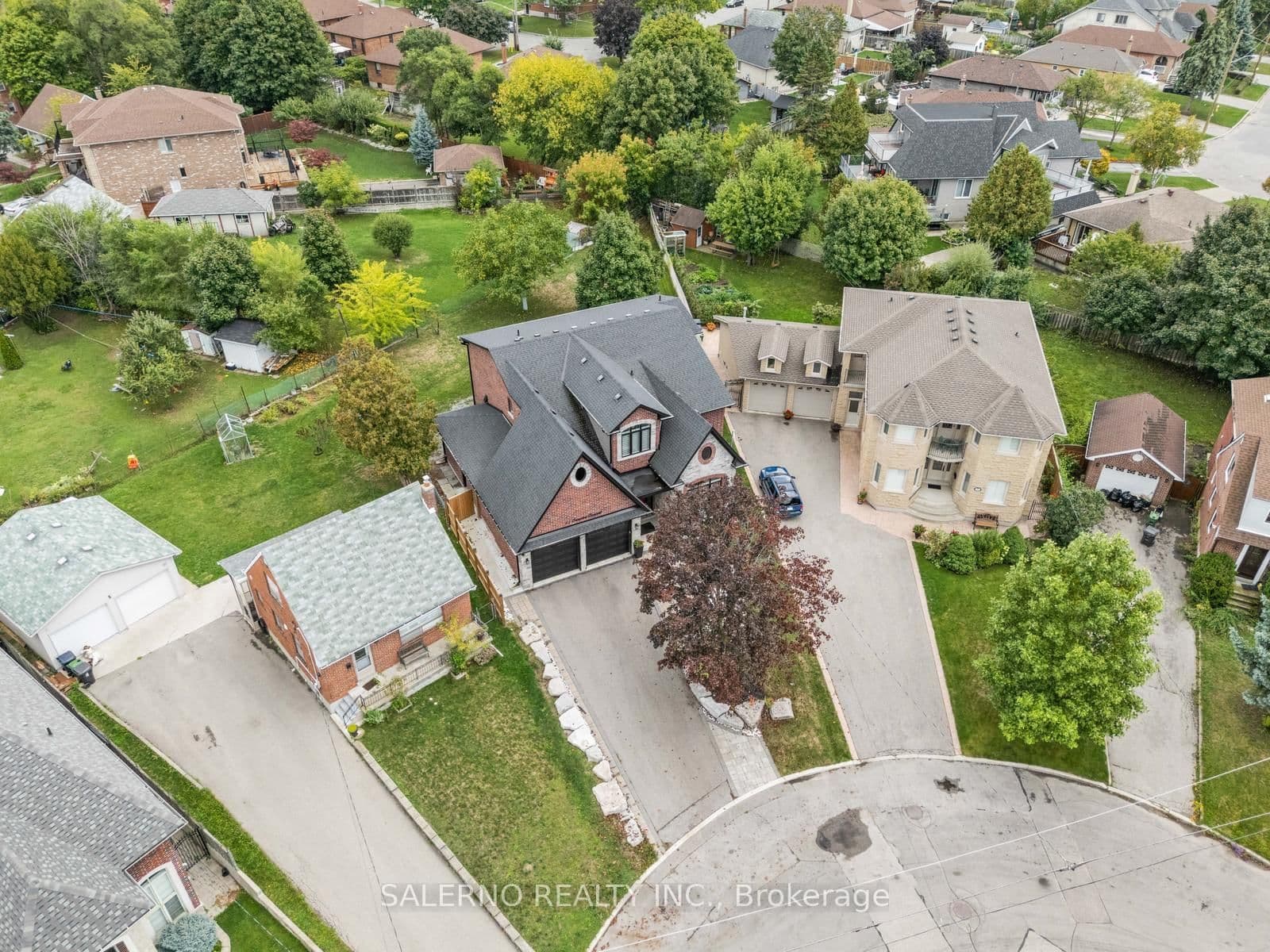 11 Compton Crescent, Toronto, ON — photo 3