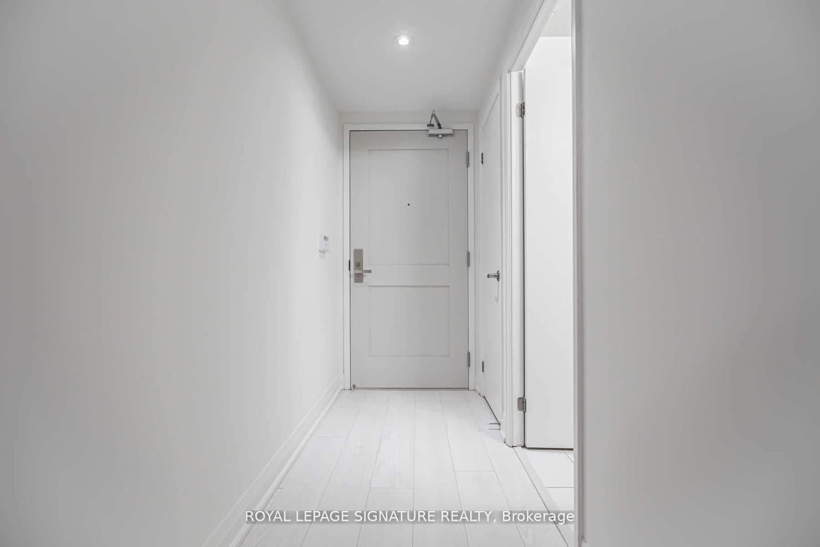 407 - 10 Gibbs Road, Toronto, ON — photo 3