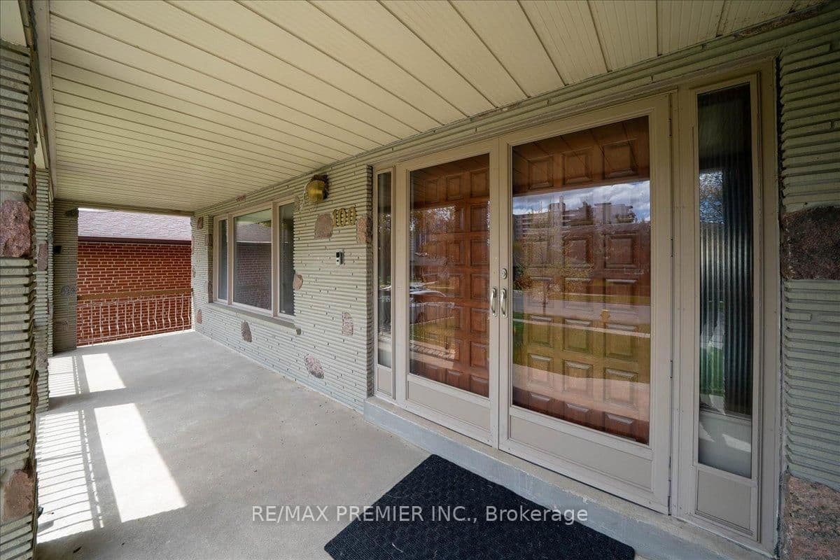 100 Hallsport Crescent, Toronto, ON — photo 2