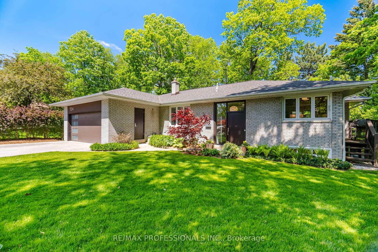10 Cosway Court, Toronto, ON