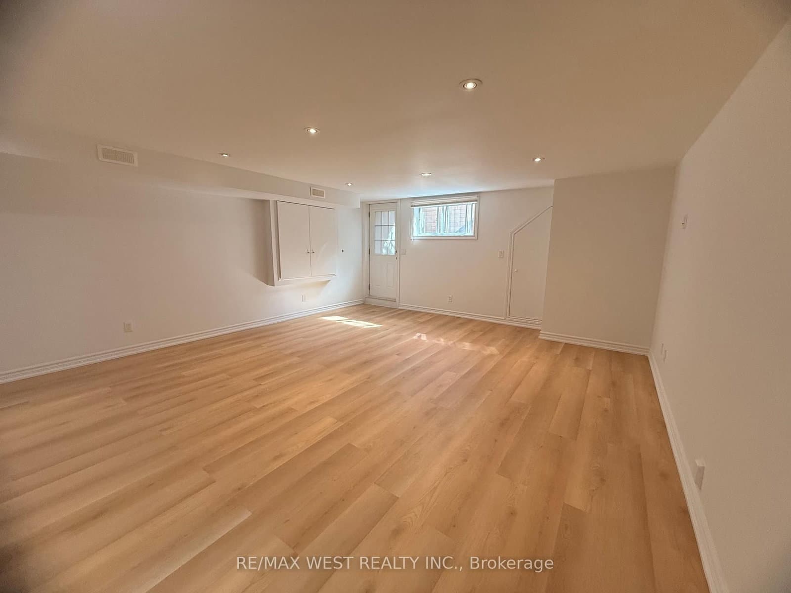 C - 334 Silverthorn Avenue, Toronto, ON — photo 3