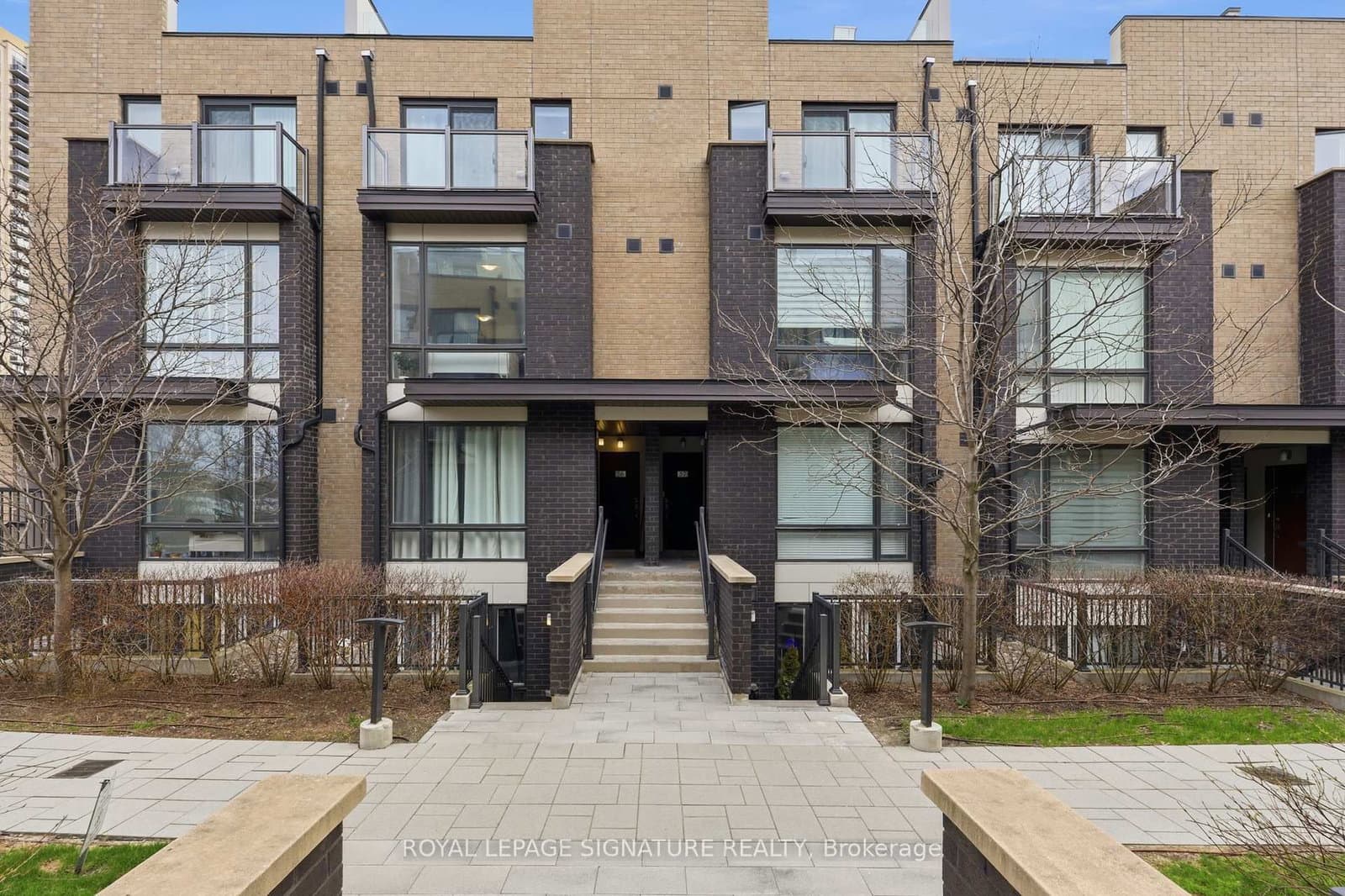 55 - 28 Fieldway Road, Toronto, ON — photo 2
