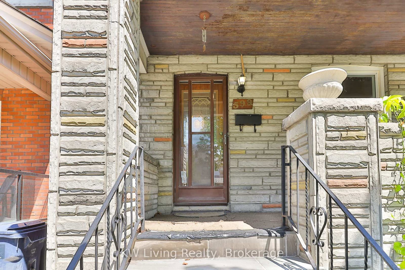 599 Durie Street, Toronto, ON — photo 2