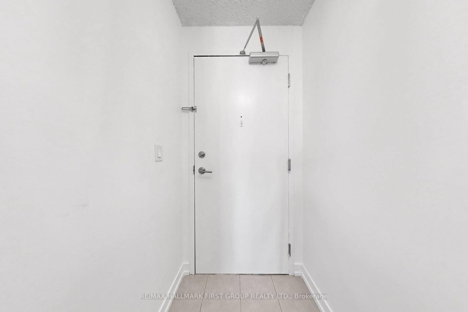 918 - 812 Lansdowne Avenue, Toronto, ON — photo 2