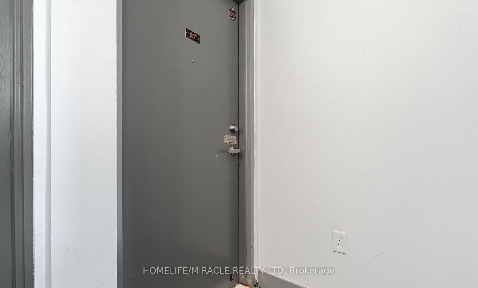 517 - 4673 Jane Street, Toronto, ON — photo 2