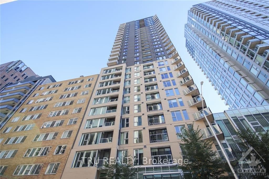 1402 - 40 NEPEAN Street, Ottawa, ON