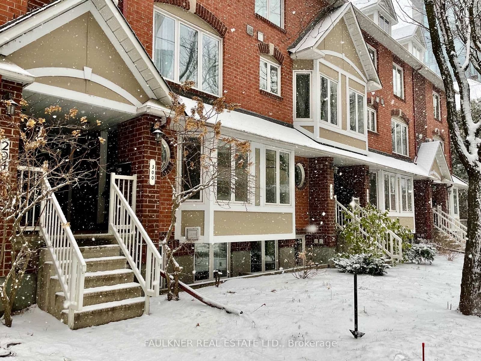300 Gloucester Street, Ottawa, ON