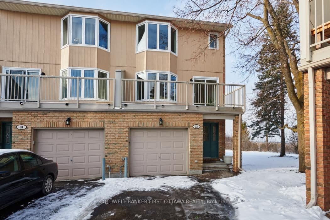 32 Huntview, Ottawa, ON
