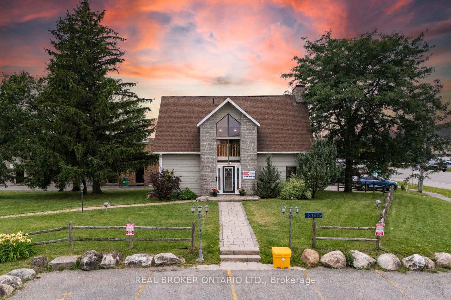 2188 Robertson Road, Ottawa, ON — photo 3