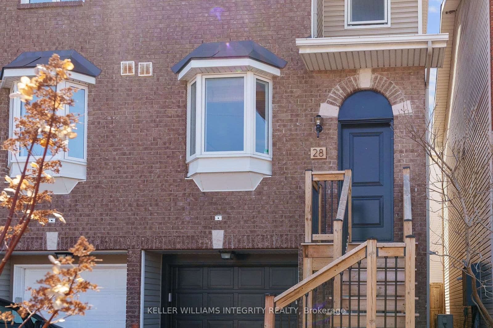 28 Hintonburg Place, Ottawa, ON