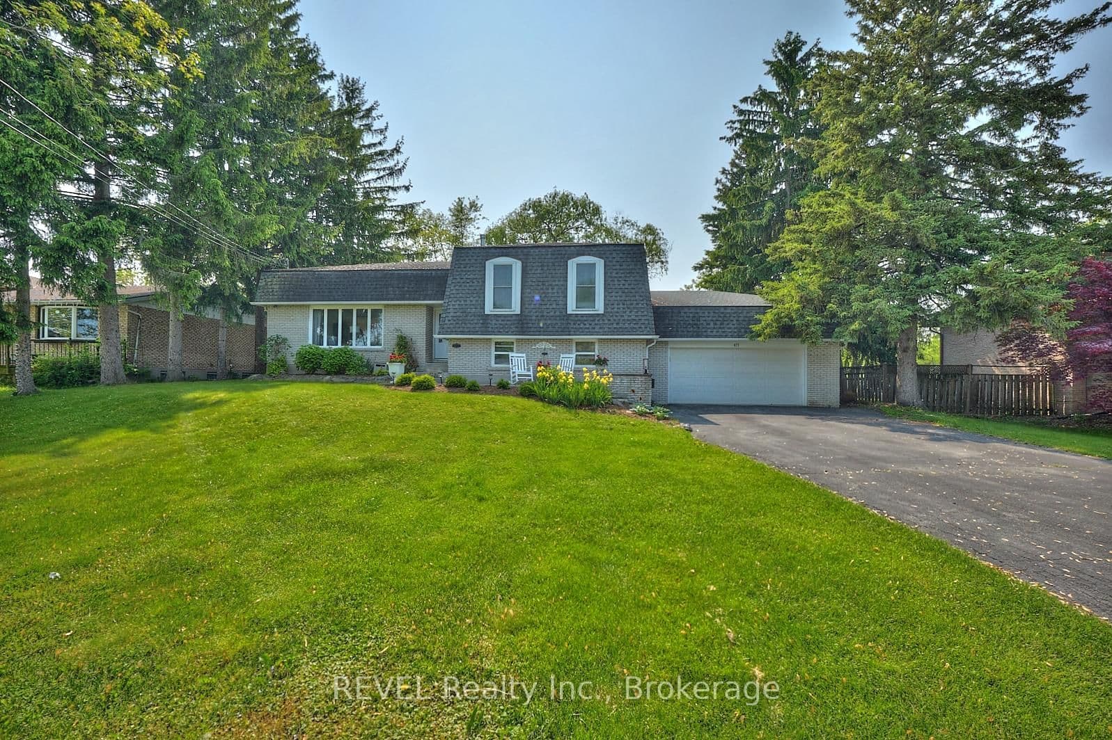 877 Daytona Drive, Fort Erie, ON
