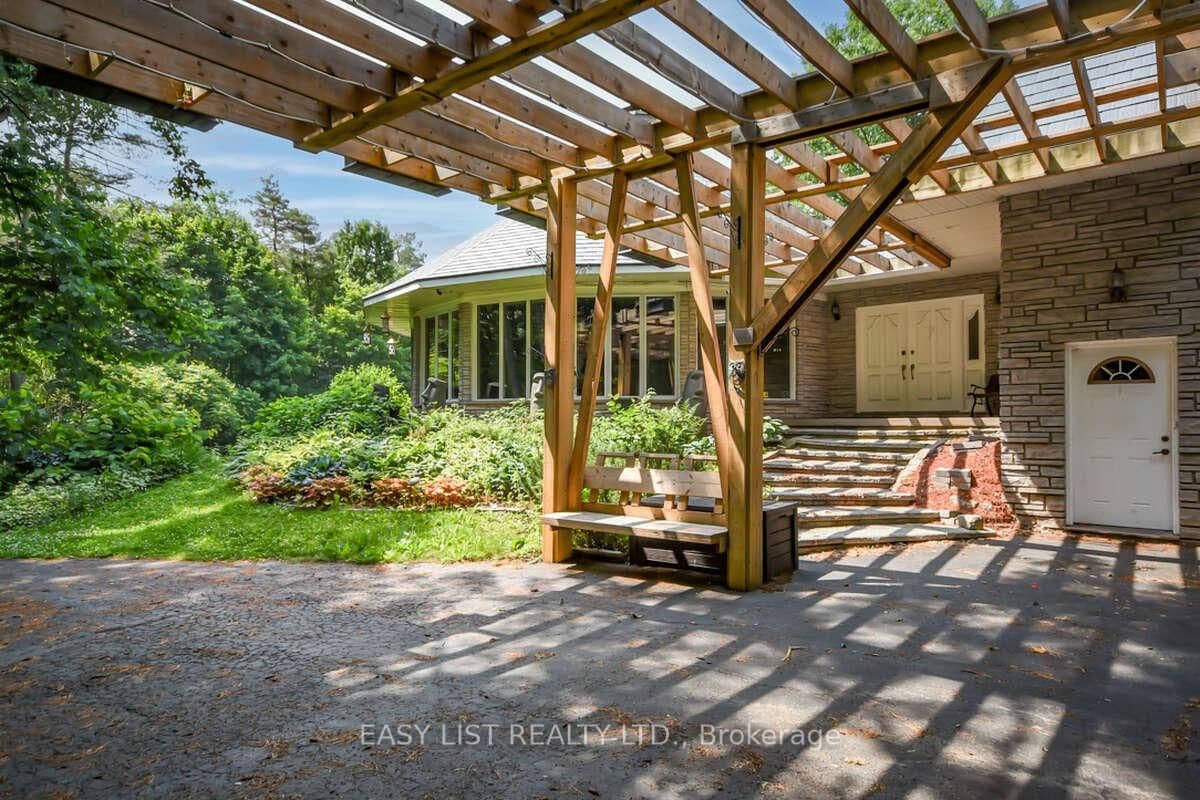 1826 Canaan Road, Orleans, ON — photo 3