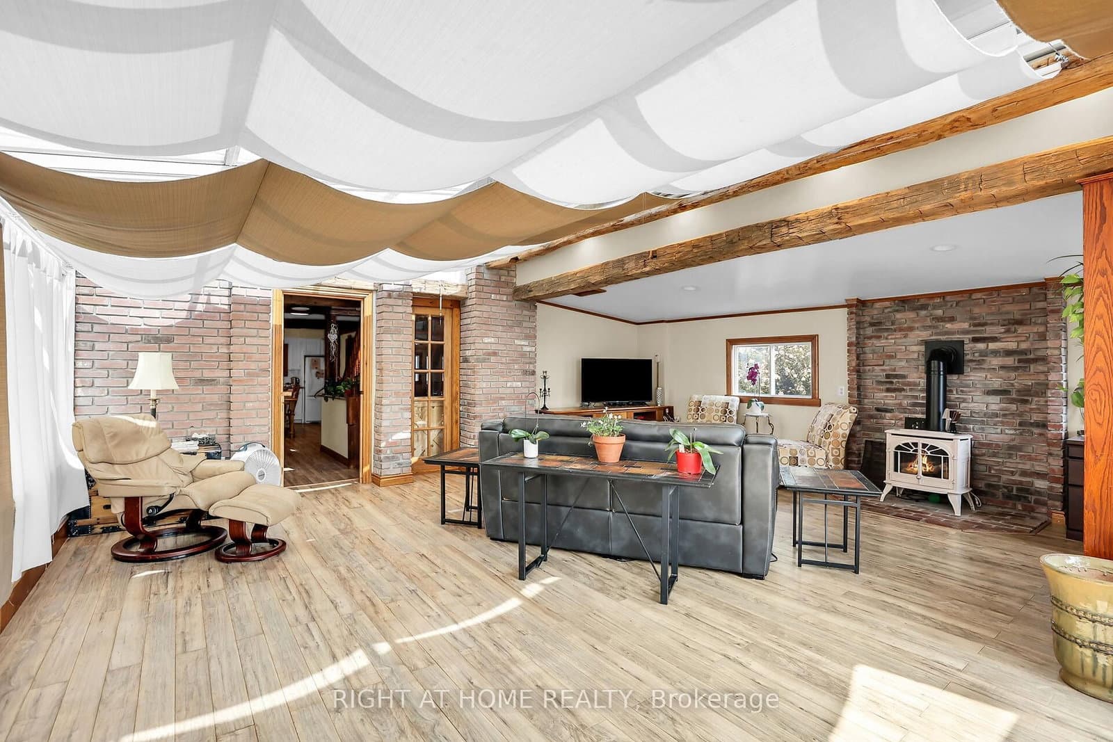1027 Niagara Stone Road, Niagara-on-the-Lake, ON