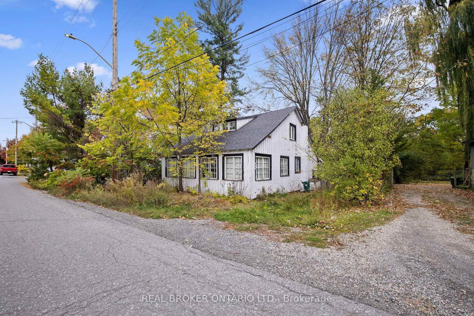 229 BRITANNIA Road, Ottawa, ON — photo 2
