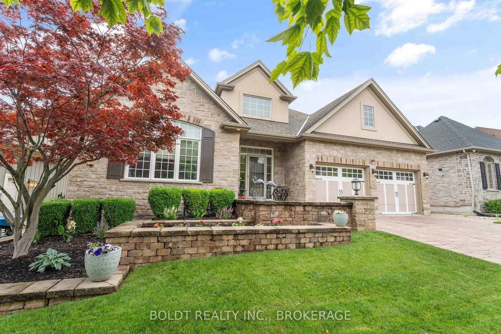 19 Red Haven Drive, Niagara-on-the-Lake, ON — photo 2