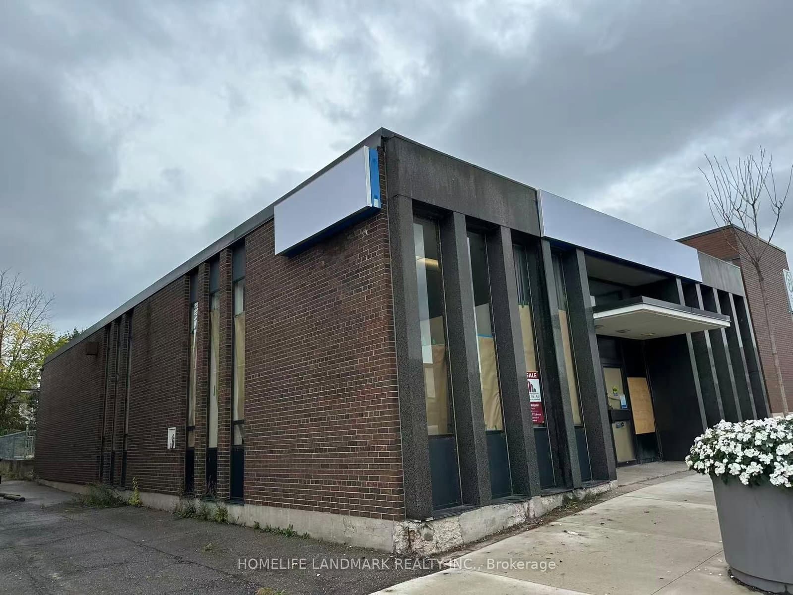 61 Jarvis Street, Fort Erie, ON
